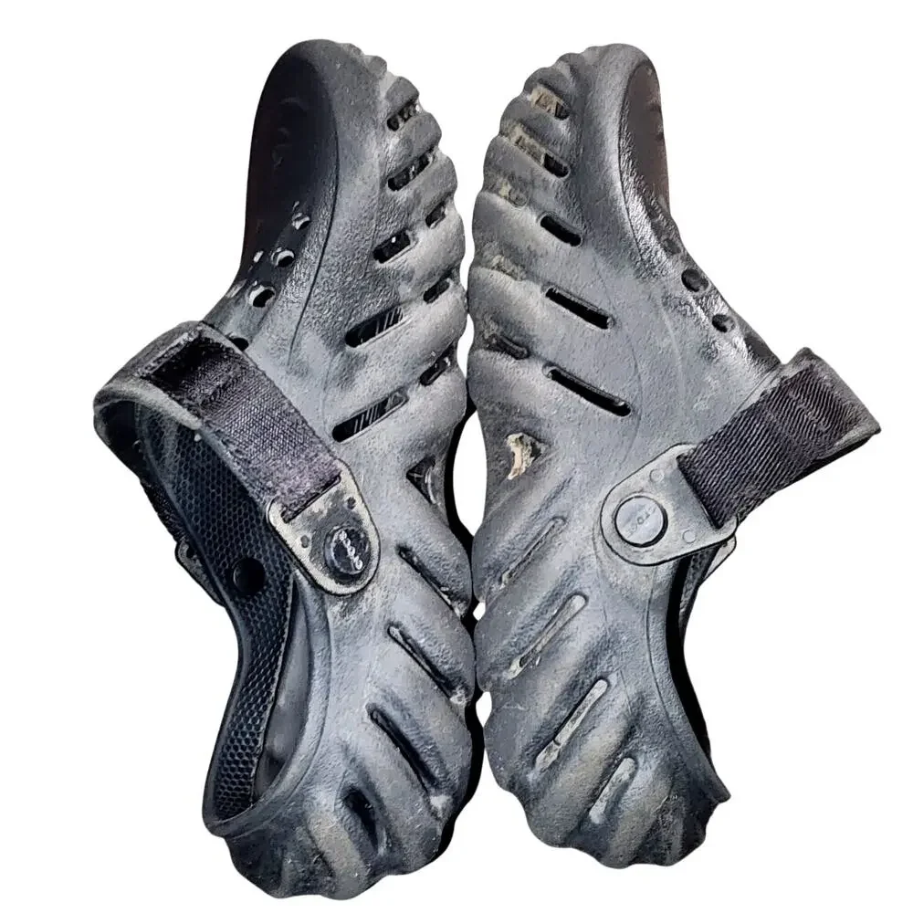 Crocs Slip On Unisex Echo Clogs Black Adjustable Strap J5